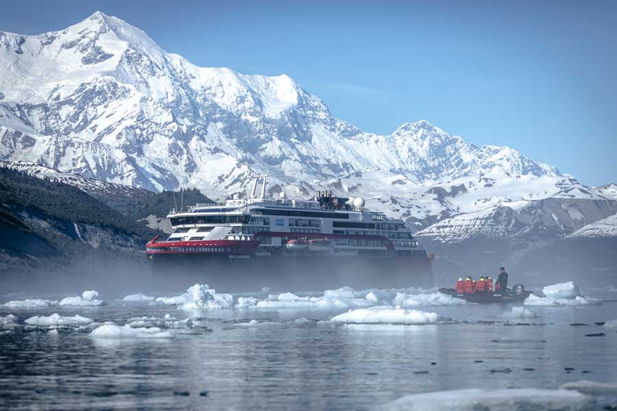 MS Roald Amundsen in Alaska