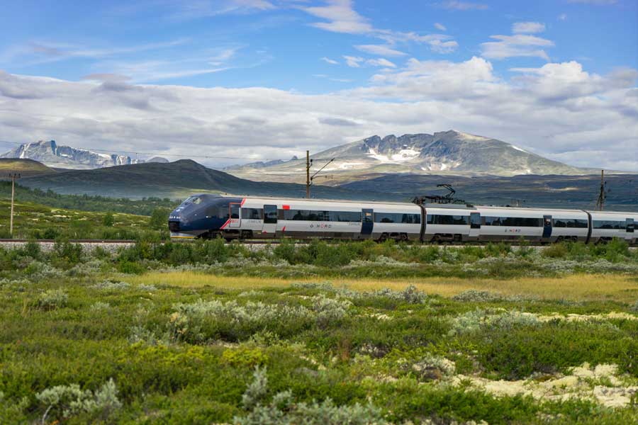 2025 16-Daagse Hurtigruten bus & treinreis