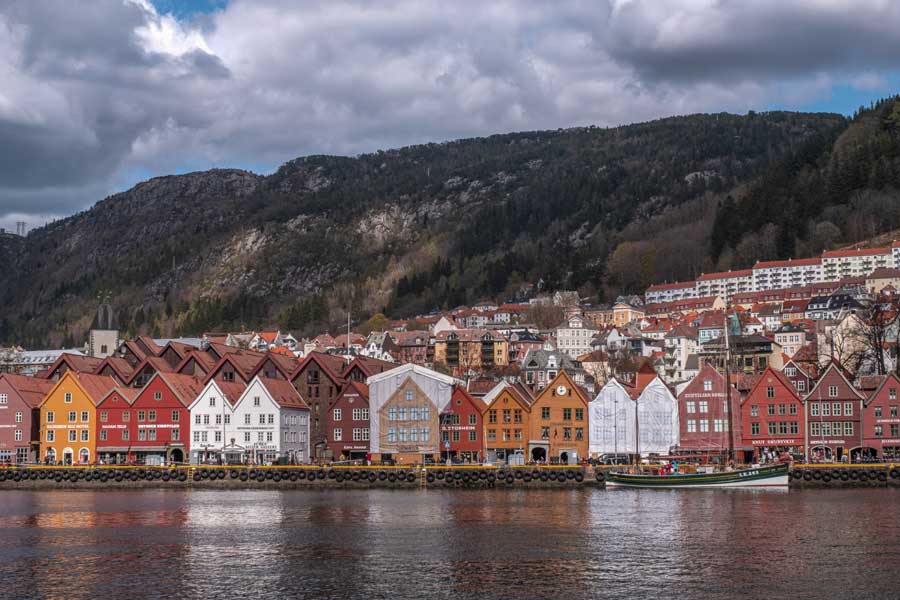 2025 16-Daagse Hurtigruten bus & treinreis