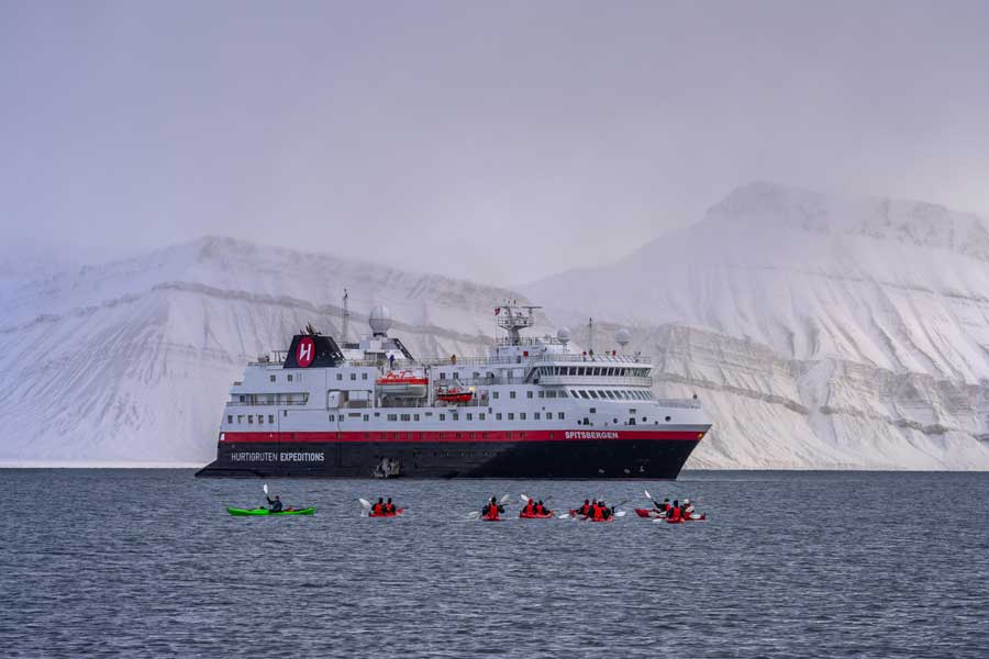 MS Spitsbergen in Bellsund