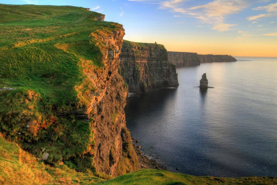 Cliffs of Moher in de avond