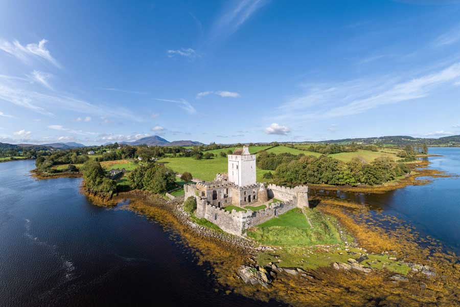 Doe Castle Donegal, Donegal Wandelreis vanaf Groningen