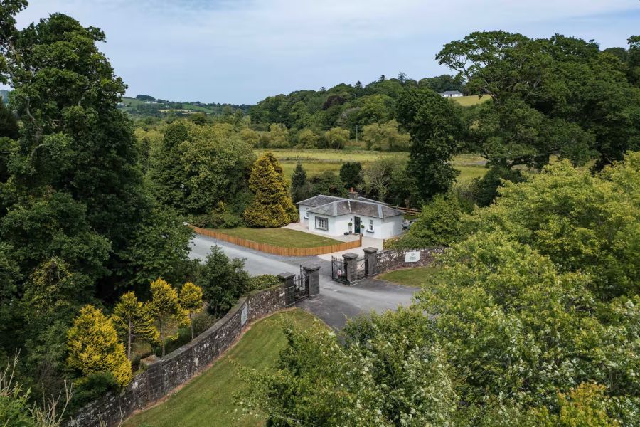 Mount Congreve Gardens Gate Lodge